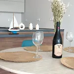Nadir Apartment