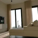 Nadir * Avola